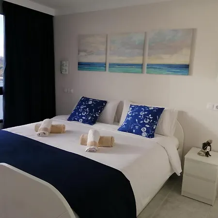 Donana Apartment At First Beachline Patalavaca