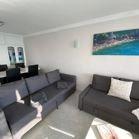 Donana Apartment At First Beachline Patalavaca